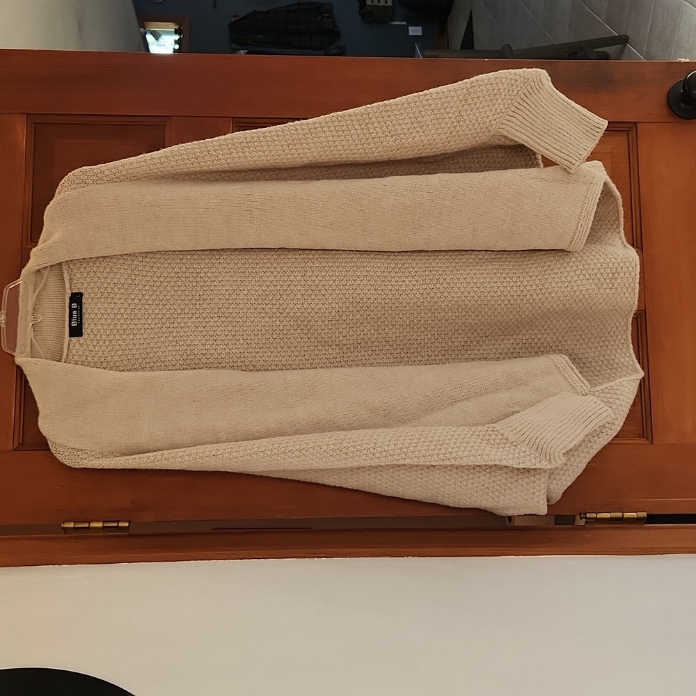 Long sleeve baggy open front sweater